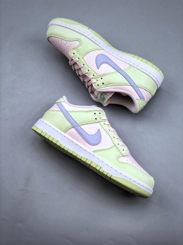 Nike Dunk Low Barely Green