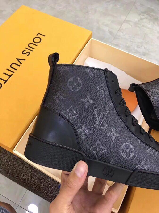 Louis Vuitton Sneaker
