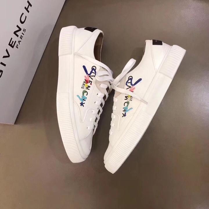 Givenchy Sneakers