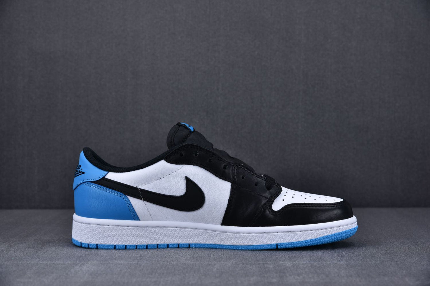 Air Jordan 1 Low “Black Dark Powder Blue”