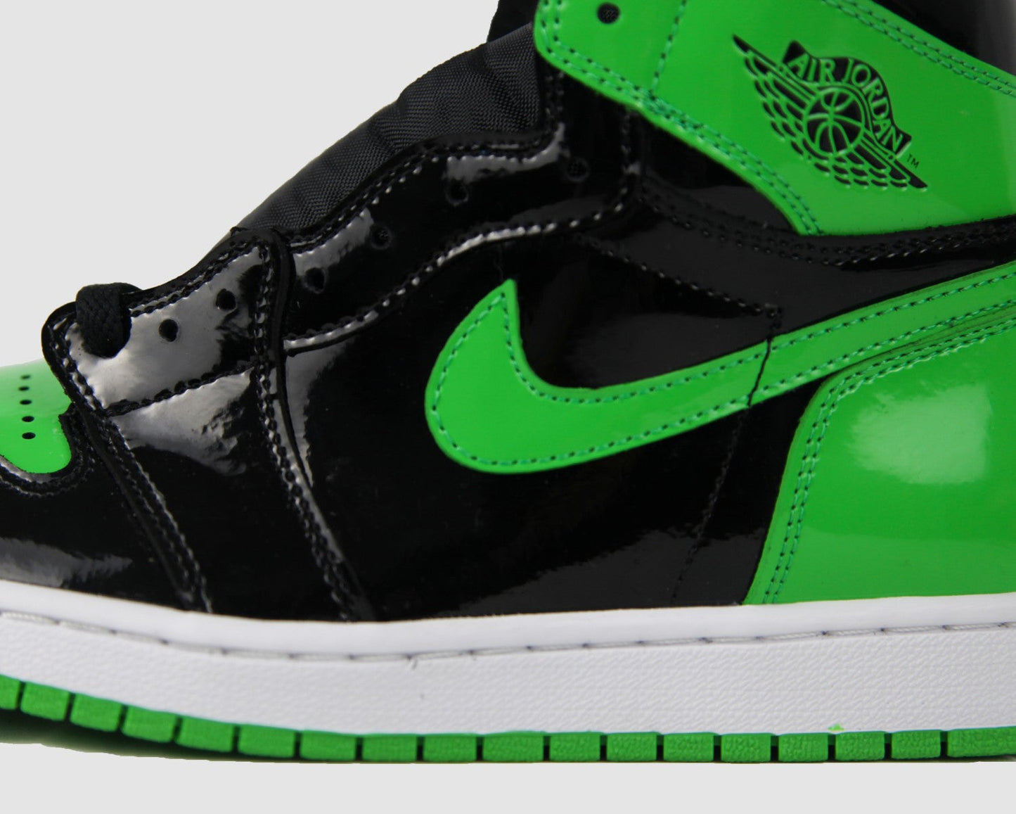 Air Jordan 1 Retro High Og “Patent Green”