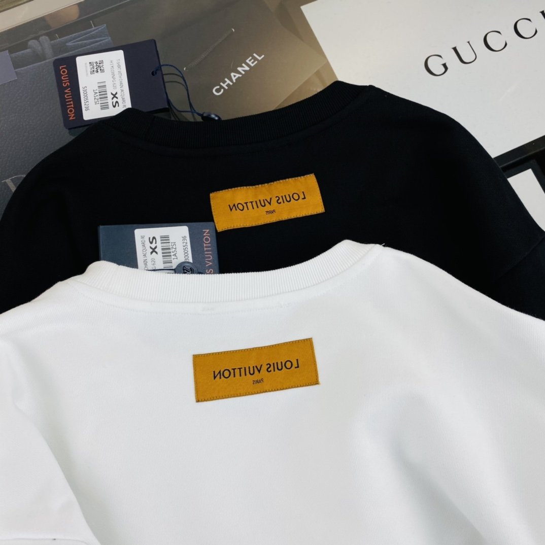Louis Vuitton Sweatshirt