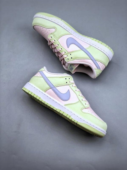 Nike Dunk Low Barely Green