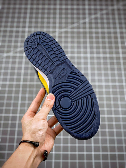 Nike Dunk Low "Michigan"
