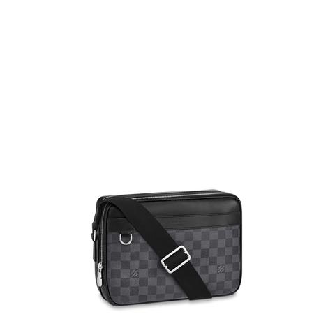 Louis Vuitton Messenger Bag