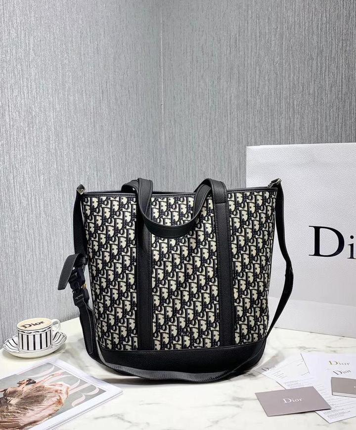 Christian Dior Shoulder Bag