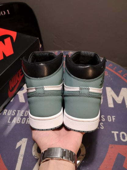 Nike Air Jordan 1