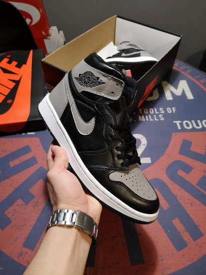 Nike Air Jordan 1