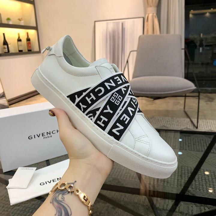Givenchy Sneakers