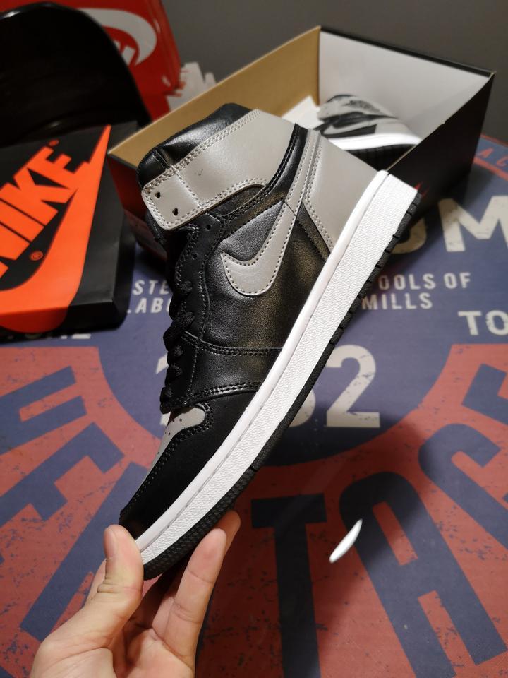 Nike Air Jordan 1