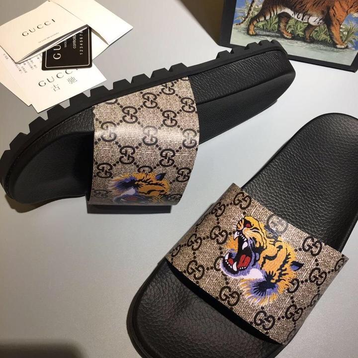 Gucci Pantoufles Homme