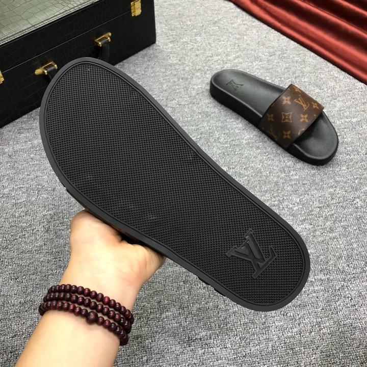 Louis Vuitton Pantoufles Homme