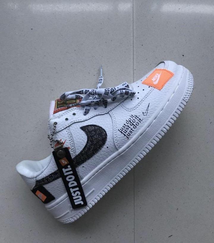 Nike Air Force 1