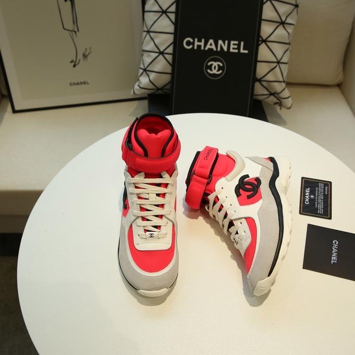 Chanel Sneaker